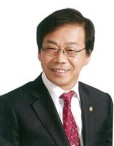 이완영 위원